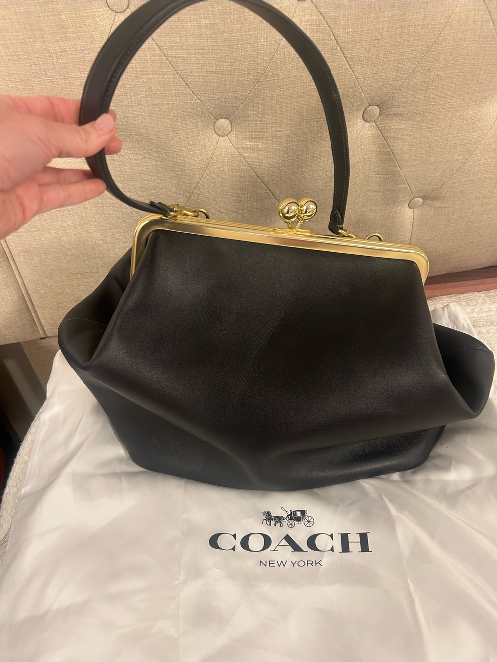Coach Black Leather Kiss-Lock Frame Clutch with Gold Hardware - Picture 2 of 4